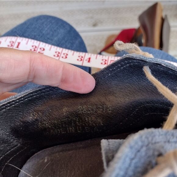 Minnetonka leather shoes  - Picture 5 of 6